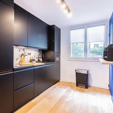 Le Pop Flat By Winkyhouse *