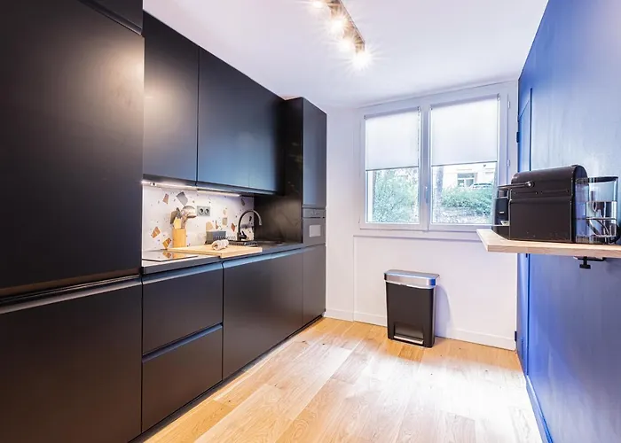 Le Pop Flat By Winkyhouse *